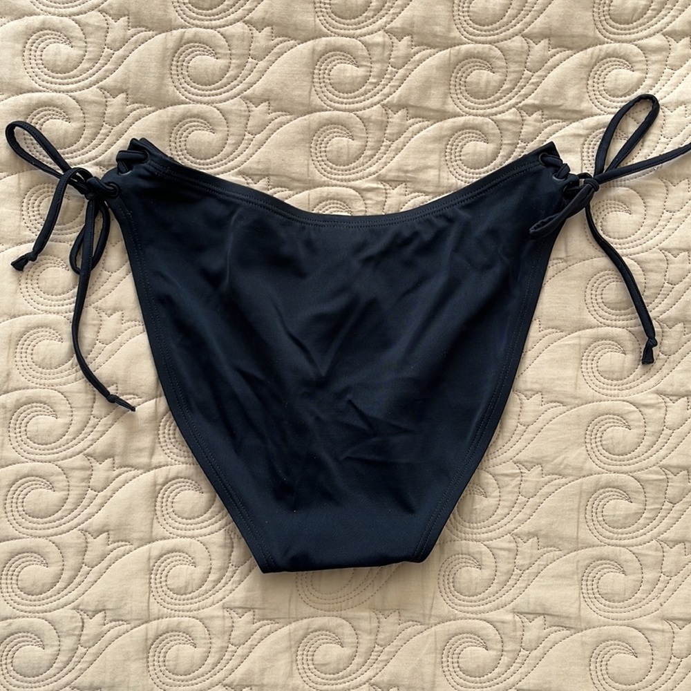Vintage Victoria’s Secret Swim Lace Up Bikini bottom / BSexy / Black / XS - Picture 2 of 6